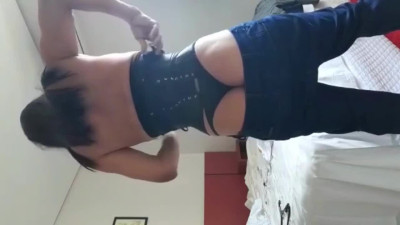 Sandra Zanerri says masturbate with my ass