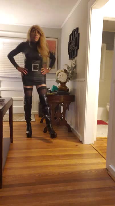 Watch me Shemale Porn Videos | TranSexBig.