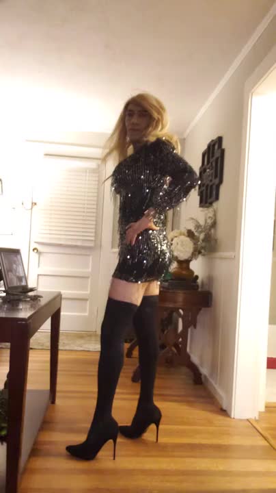 Watch heels Shemale Porn Videos | TranSexBig.