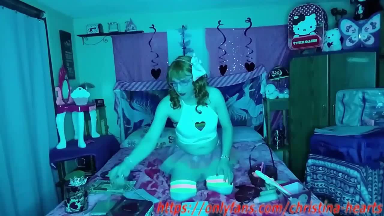 Watch Christina Hearts - The New Supervisor Shemale Porn Videos | TranSexBig.