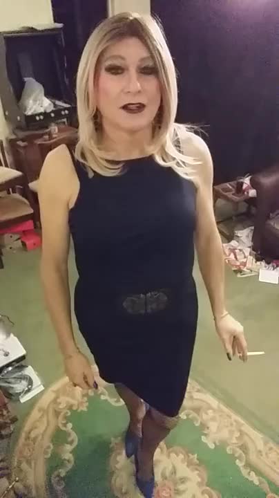 Watch 120mm Smoking Shemale Porn Videos | TranSexBig.