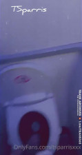 Ts Parris take a pee and cumming in toilet
