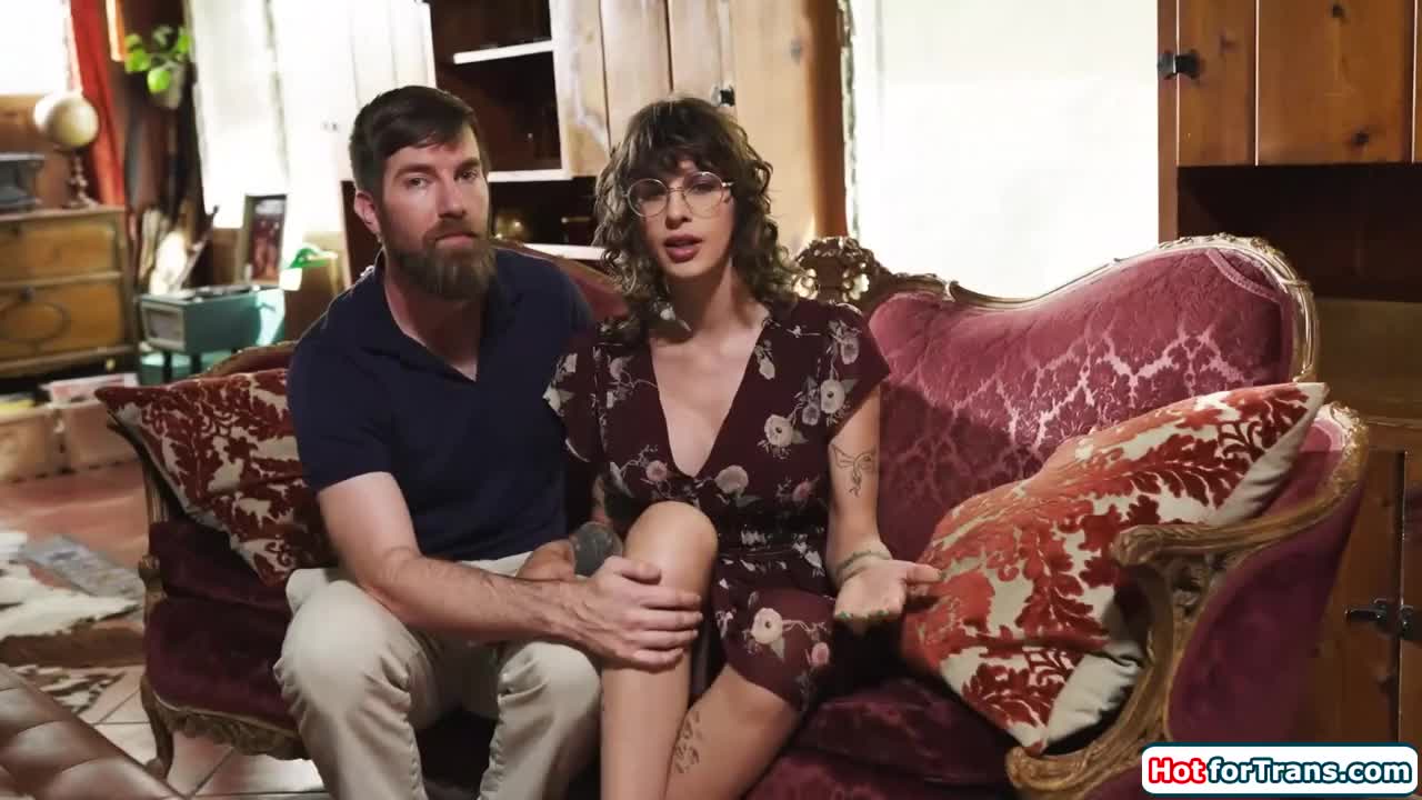 Watch Tgirl stepmom Dahlia Crimson n stepdad handson sex education Shemale Porn Videos | TranSexBig.