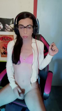 Amateur tranny cum
