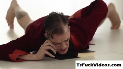 small juggs tranny masseuse mandy mitchell gets anus fu