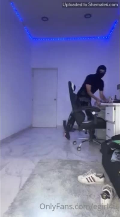 Watch Pia Huntington in horror Shemale Porn Videos | TranSexBig.