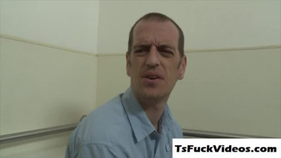 pretty tranny jessica foxx roots nasty guy