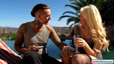 Busty shemale gf Aubrey Kate outdoor rimmed and anal rides