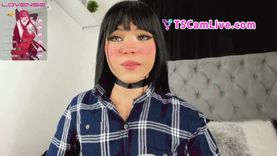 Sexy T-Girl with nice ass in a WebCam Show Part4