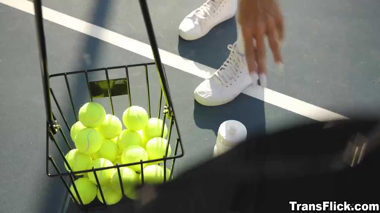 Watch Lauren Phillips deepthroating Brittney Kades hard she dick Shemale Porn Videos | TranSexBig.