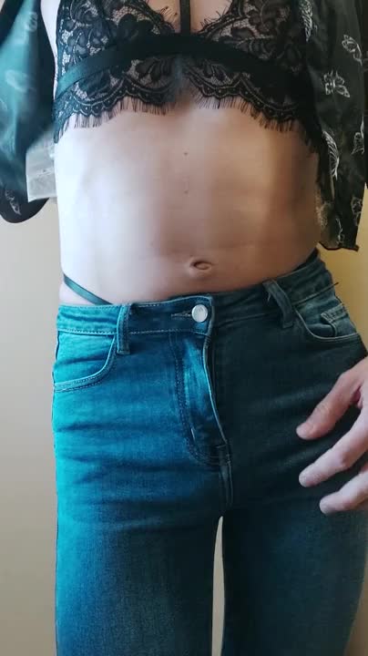 Watch TsHannah tease Shemale Porn Videos | TranSexBig.