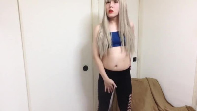 Sexy Blonde Trap saraydollts Eats Her Cum