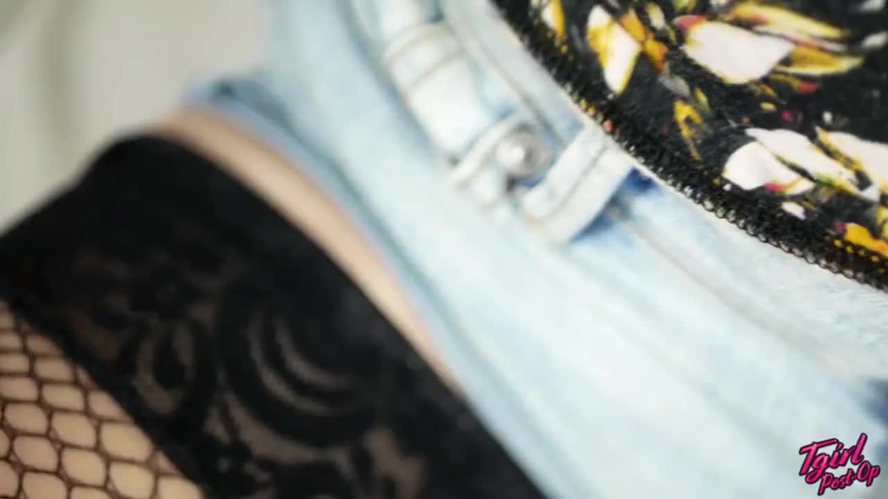 Watch GROOBY.CLUB: DEBUTING SKINNY YASMINE! Shemale Porn Videos | TranSexBig.