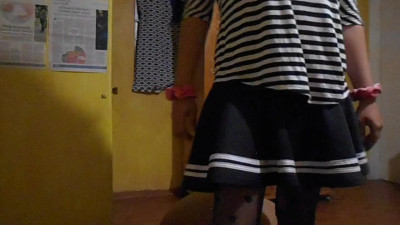 Ladyboy with big cock play with skilt