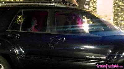 Big cock teen tranny driver driving me well and shemale fucked hot MILF