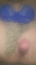 A BIG cumshot is what I do on a saturday evening (: