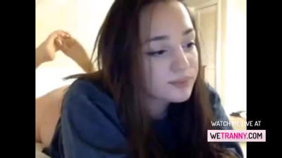 Cute tranny amateur shows her sexy body