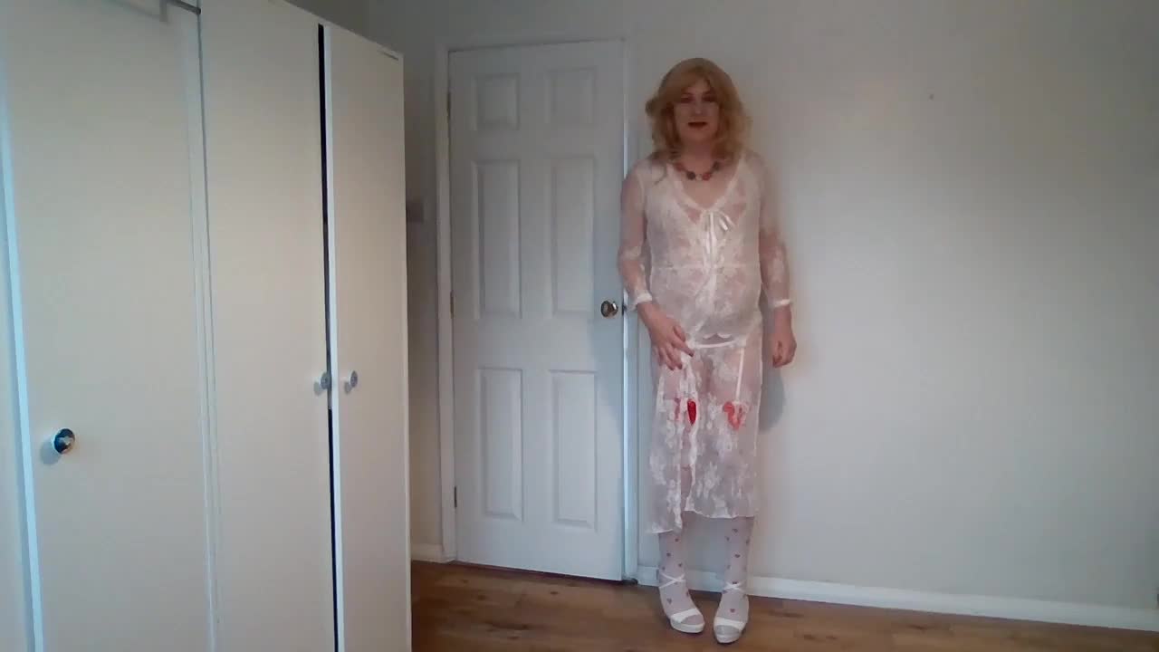 Watch White lacy lingerie and stockings Shemale Porn Videos | TranSexBig.