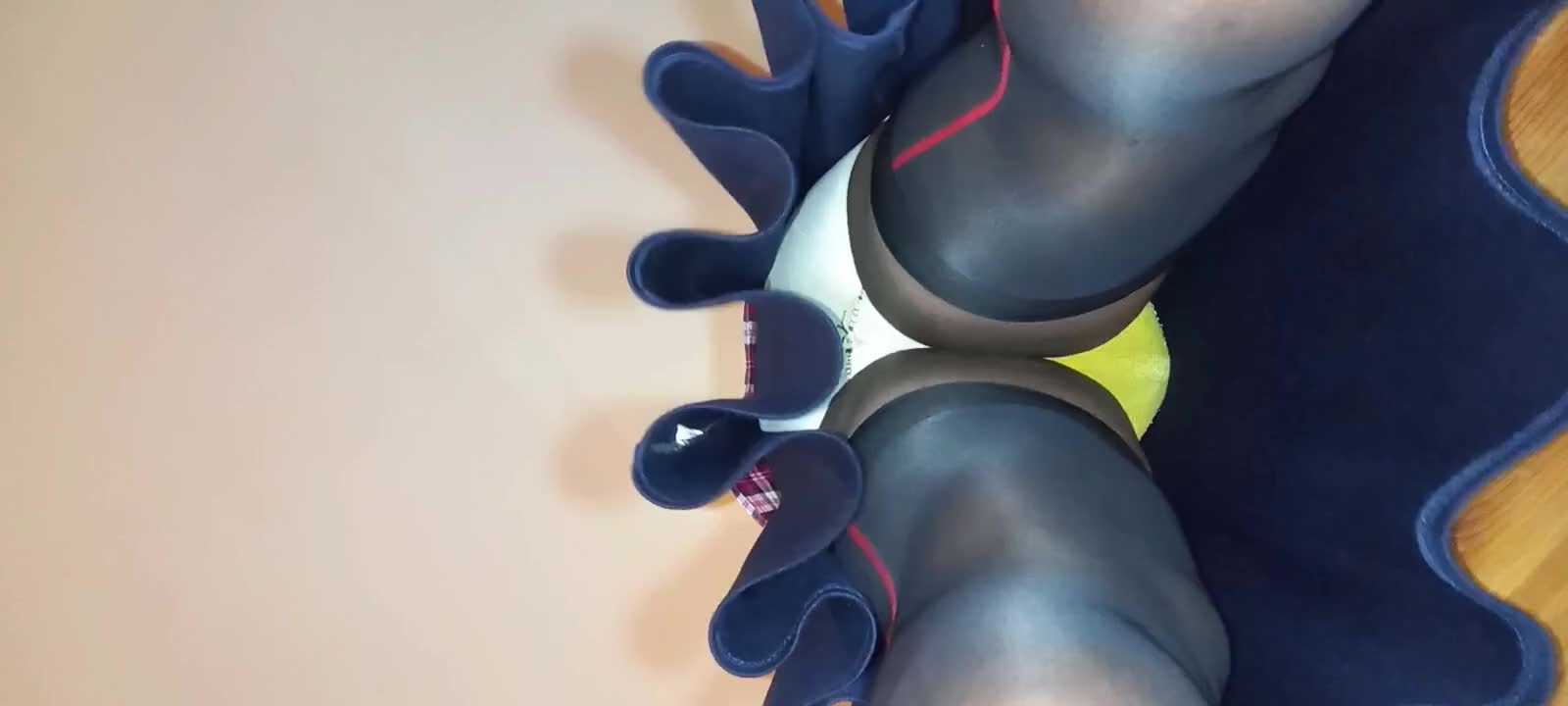 Watch BlueGirl70 red seamed stockings uppie Shemale Porn Videos | TranSexBig.