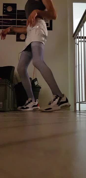 Watch Crossdresser dancing joy electro-sex Shemale Porn Videos | TranSexBig.